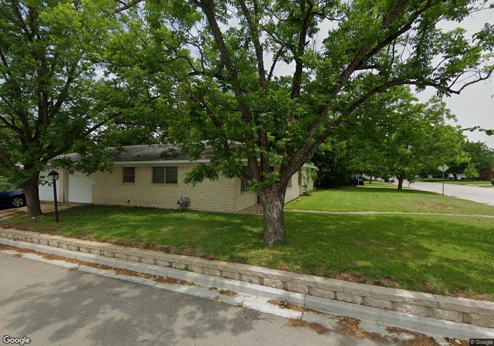 135 Darden Dr, Robinson, TX 76706 - photo 1