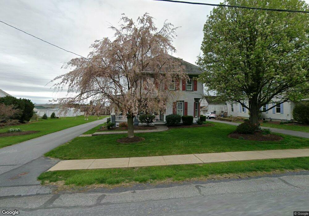 992 W Main St, New Holland, PA 17557 - photo 1