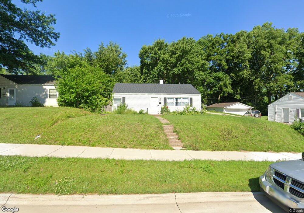 1320 18th St, Bettendorf, IA 52722 - photo 1