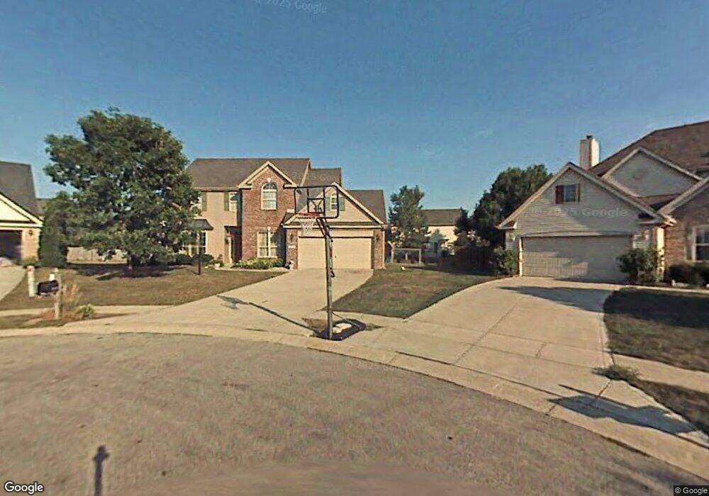 10446 Fox Run Ct, Fishers, IN 46037 - photo 1