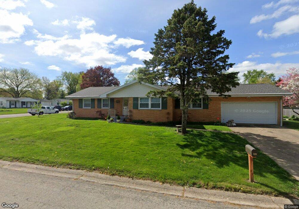 123 Rochelle Ave, Lincoln, IL 62656 - photo 1