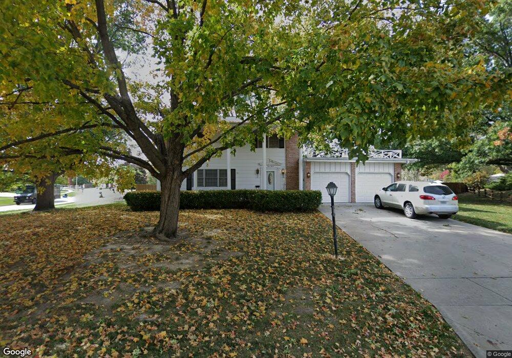 311 E 28th St S, Newton, IA 50208 - photo 1