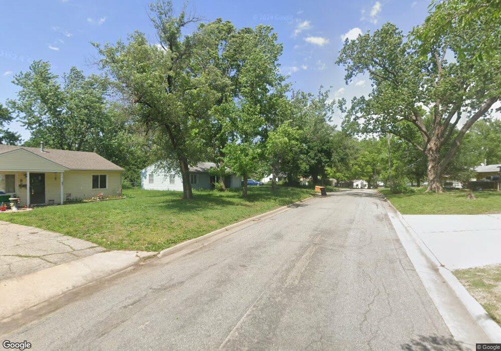 3569 SW Devon Ave, Topeka, KS 66611 - photo 1