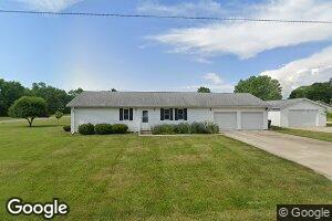 874 E 5th St, Clinton, IN 47842
