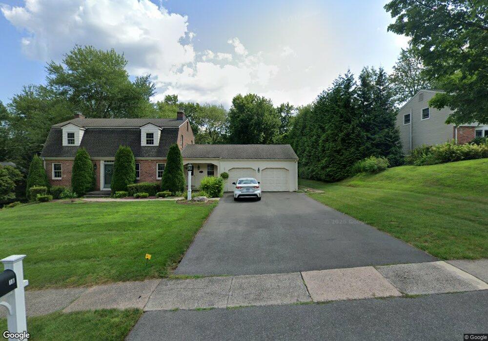 16 Wildwood Rd, Wethersfield, CT 06109 - photo 1