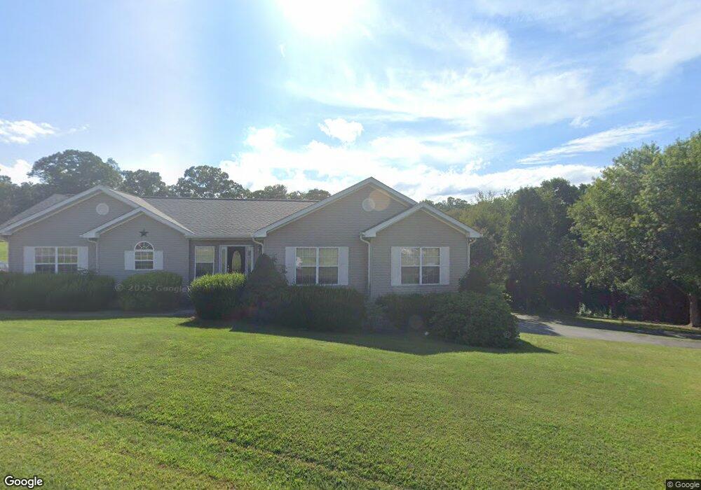 8 N Willow Brook Dr, Asheville, NC 28806 - photo 1