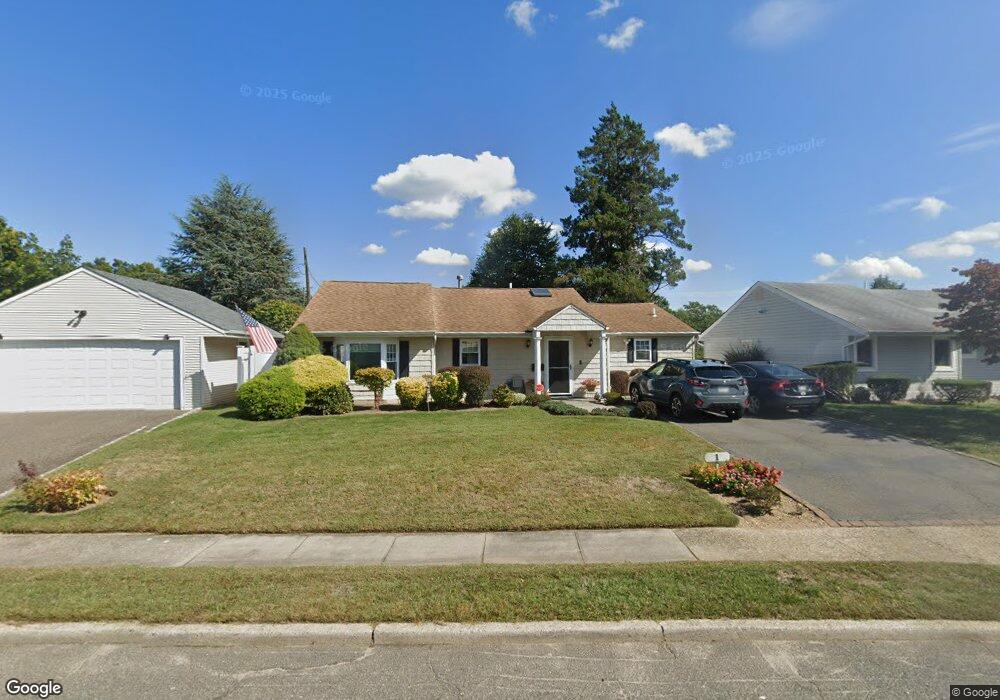 1 Sands Rd, Glen Cove, NY 11542 - photo 1