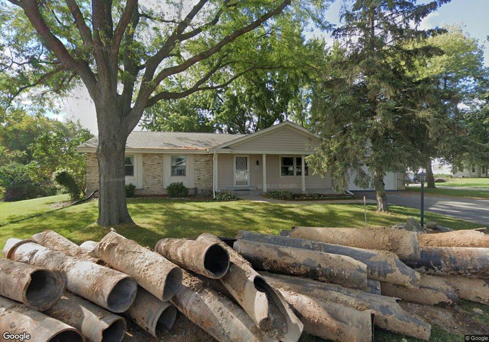 N84W16381 Menomonee Ave, Menomonee Falls, WI 53051 - photo 1