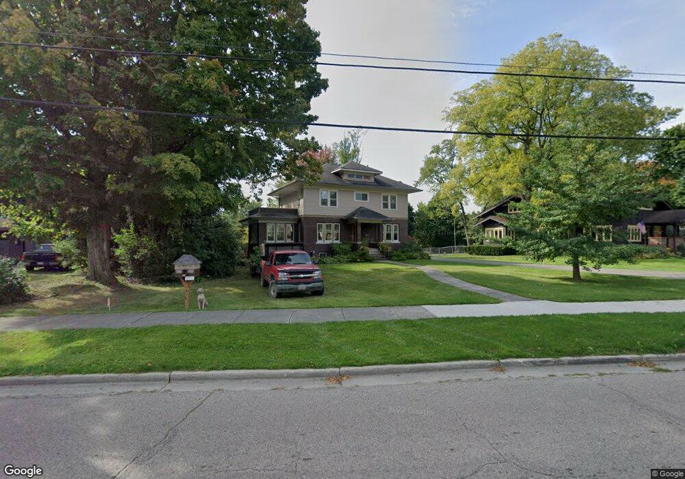 1605 Moores River Dr, Lansing, MI 48910 - photo 1