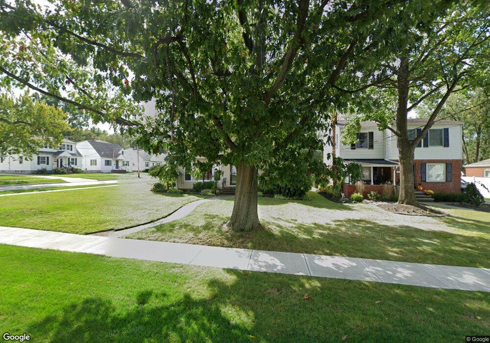 1838 Maple St, Wickliffe, OH 44092 - photo 1