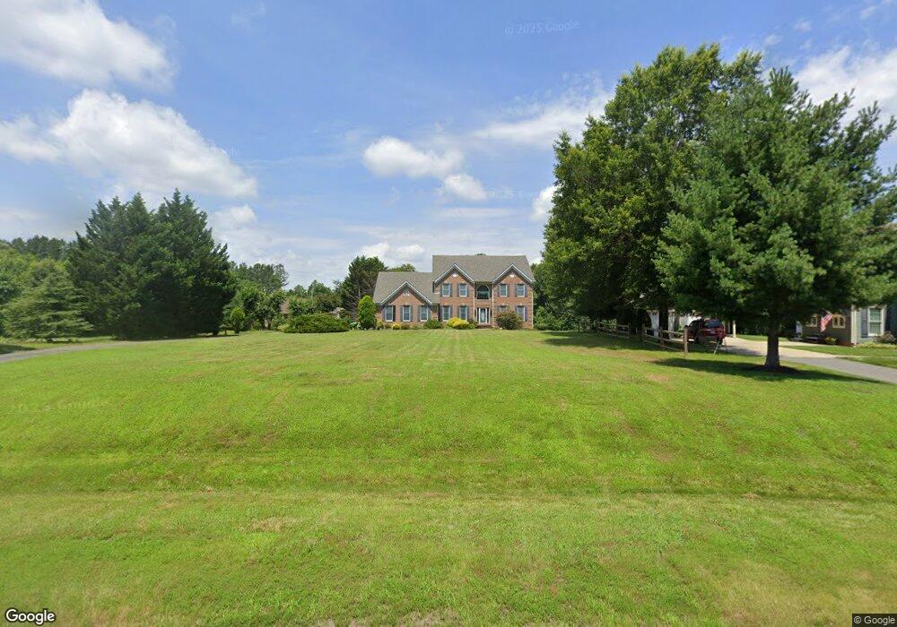 9211 Crescent Ln, La Plata, MD 20646 - photo 1