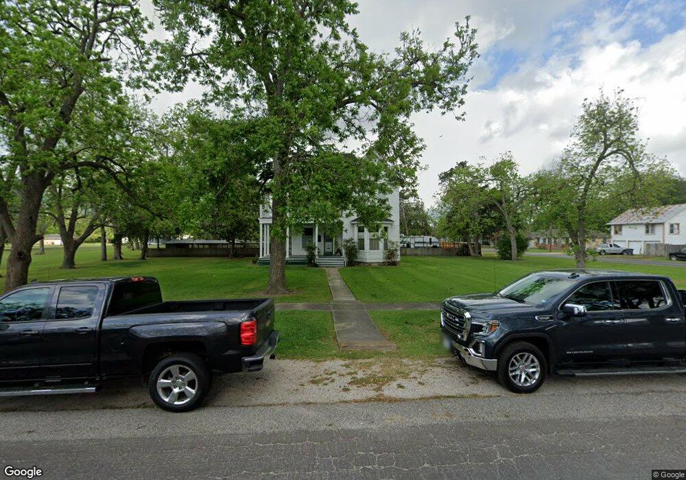 2404 Avenue E, Bay City, TX 77414 - photo 1