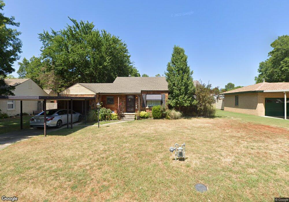 306 E 10th St, Claremore, OK 74017 - photo 1