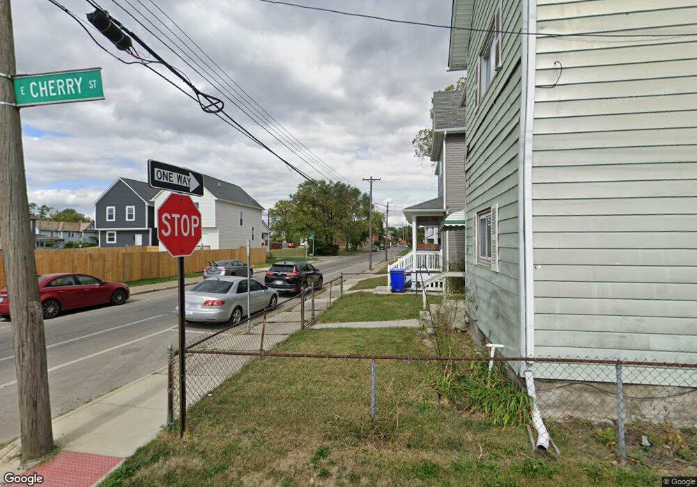 1126 E Cherry St, Columbus, OH 43205 - photo 1