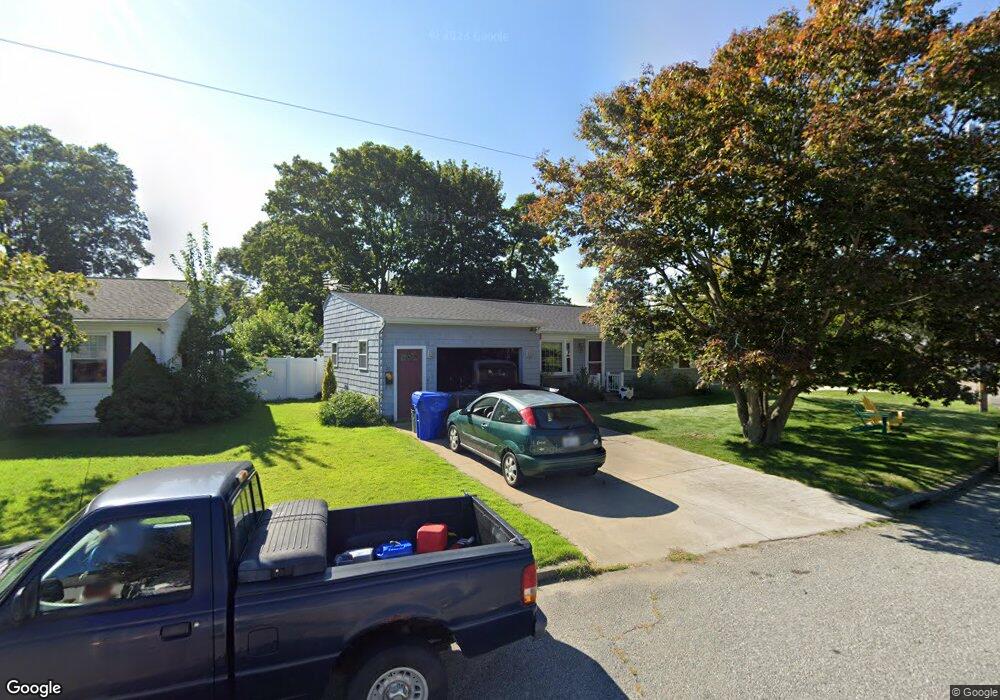 26 Meadowcrest Dr, Riverside, RI 02915 - photo 1