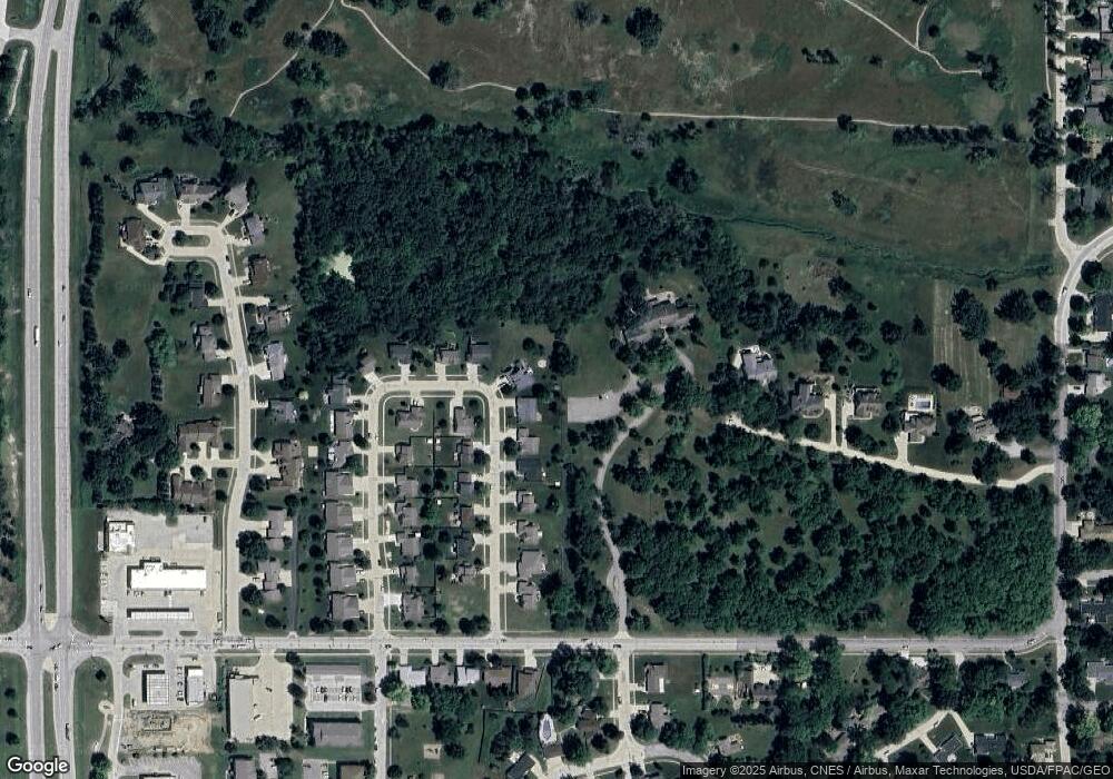 1002 W 15th St S, Newton, IA 50208 - photo 1