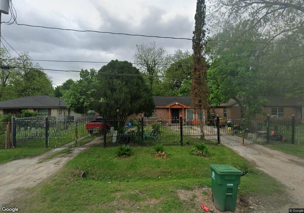 1924 Roxella St, Houston, TX 77093 - photo 1