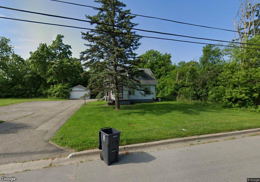 140 E Carpenter Rd, Flint, MI 48505 - photo 1