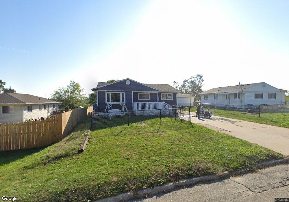 1205 18th St SW, Cedar Rapids, IA 52404 - photo 1