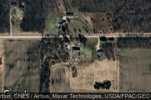 5132 Riverdale Rd, Rock Creek, OH 44084