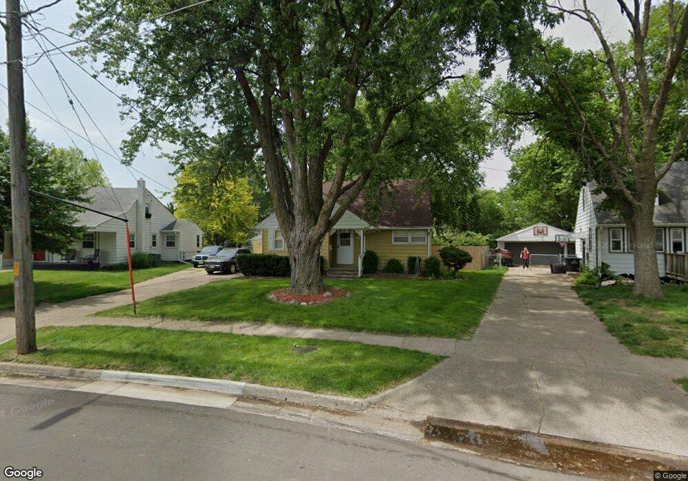 2348 Farwell Rd, Des Moines, IA 50317 - photo 1