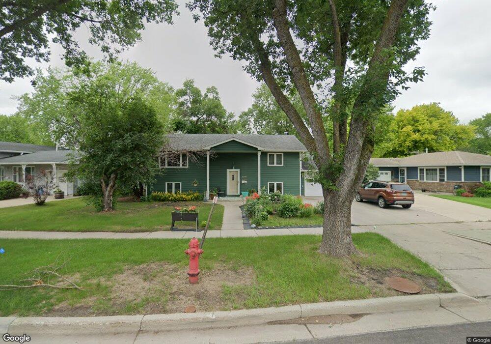 2934 3rd St N, Fargo, ND 58102 - photo 1
