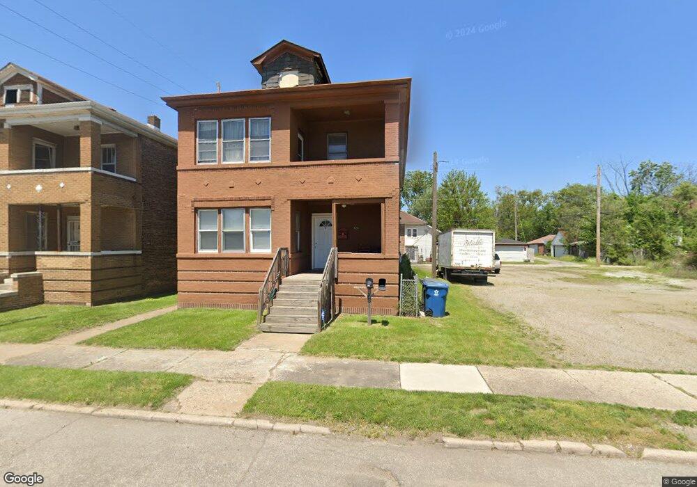 826 W 11th Ave, Gary, IN 46402 - photo 1