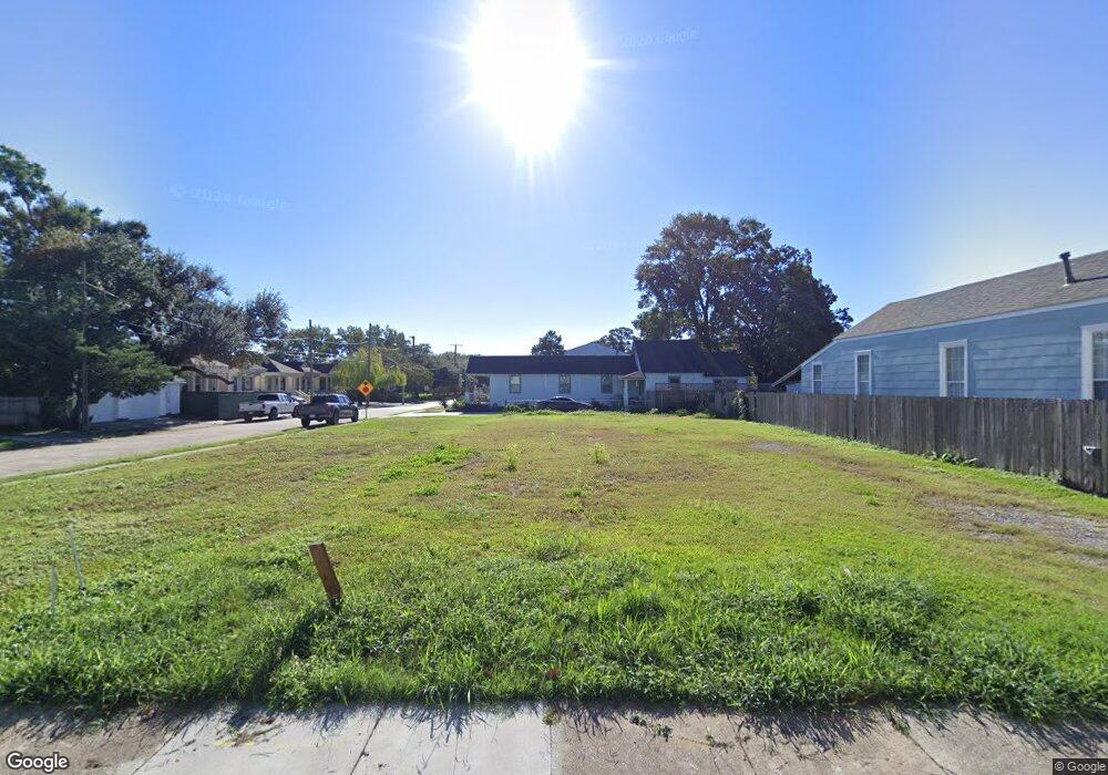 904 9th St, Gretna, LA 70053 - photo 1