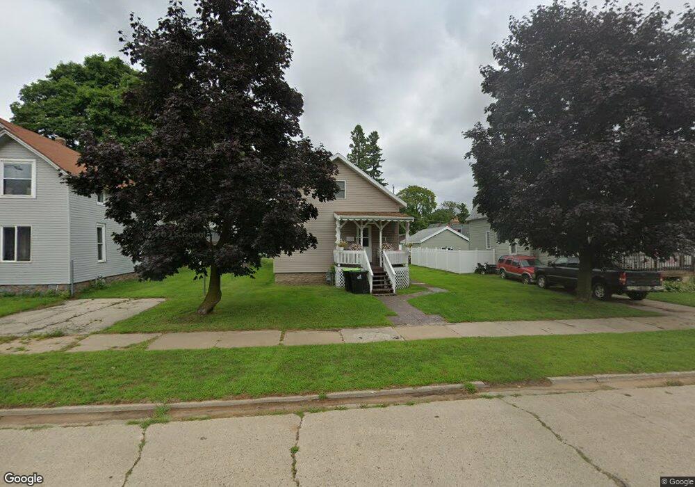 1620 13th Ave, Menominee, MI 49858 - photo 1