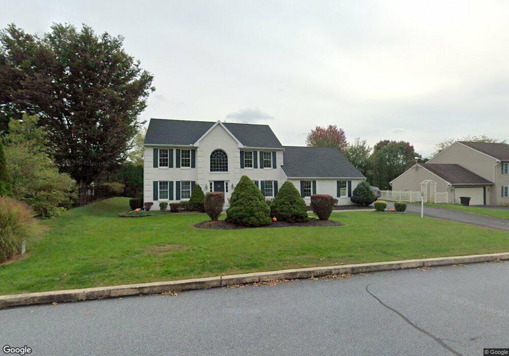 804 W Elm St, Palmyra, PA 17078 - photo 1