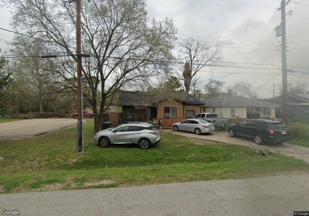 404 Delz St, Houston, TX 77018 - photo 1