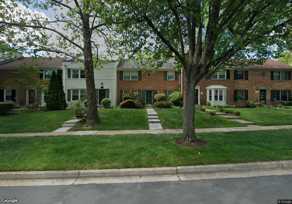 8411 Forrester Blvd, Springfield, VA 22152 - photo 1