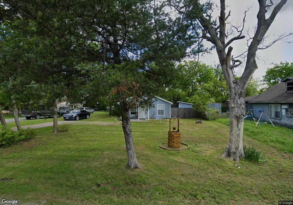 313 N 2nd St, Trenton, TX 75490 - photo 1