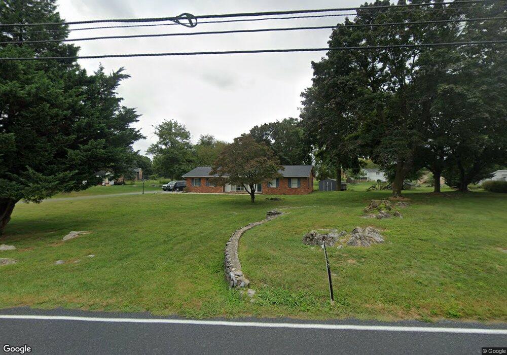 1032 East Ave, Greencastle, PA 17225 - photo 1