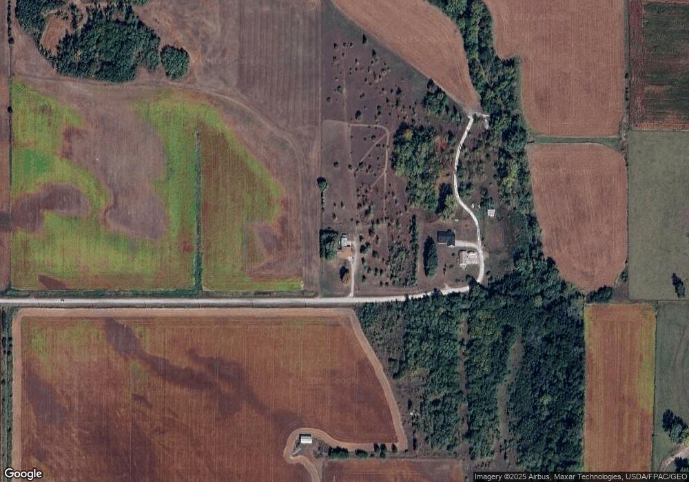 19734 160th St, Columbus Junction, IA 52738 - photo 1