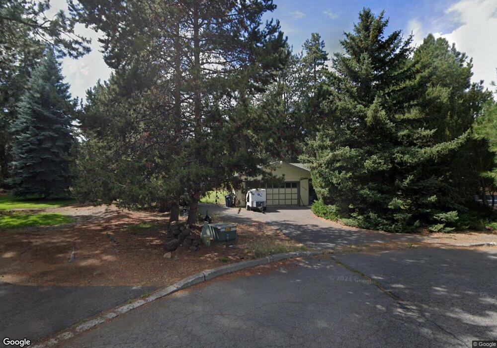 19726 Sapphire Ln, Bend, OR 97702 - photo 1