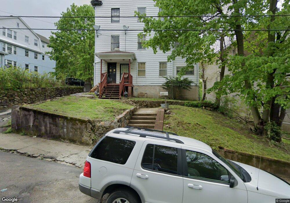 28 Elmwood Ave, Waterbury, CT 06710 - photo 1