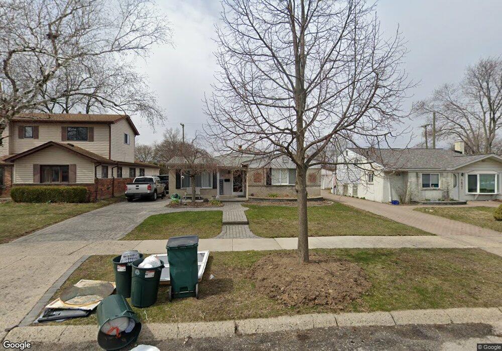 1411 Langley Blvd, Clawson, MI 48017 - photo 1