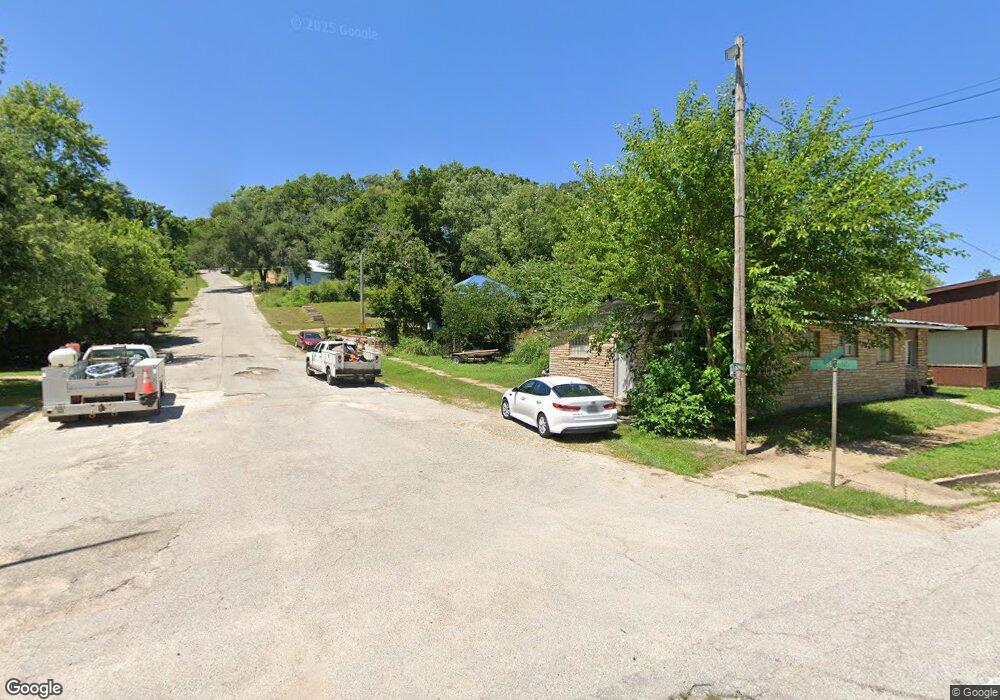 61 W 2nd St, Newburg, MO 65550 - photo 1