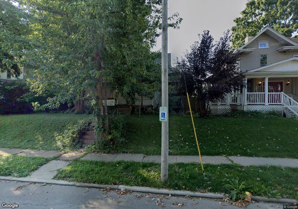 1015 W 15th St, Davenport, IA 52804 - photo 1