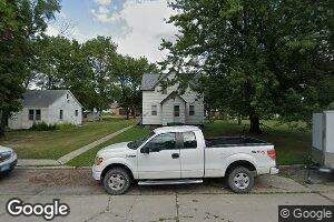 1040 Elm Ave S, Hallock, MN 56728