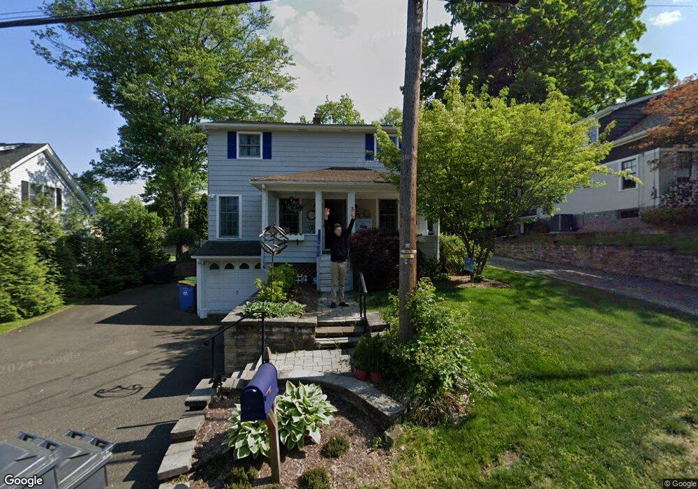 47 E Oak St, Basking Ridge, NJ 07920 - photo 1