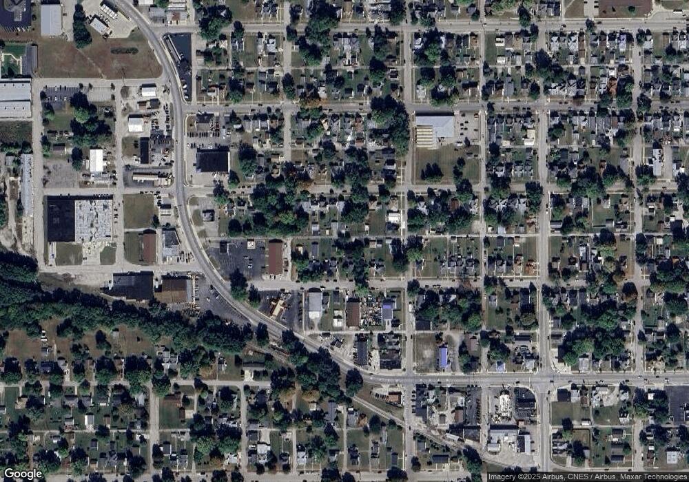 820 W Broadway, Logansport, IN 46947 - photo 1