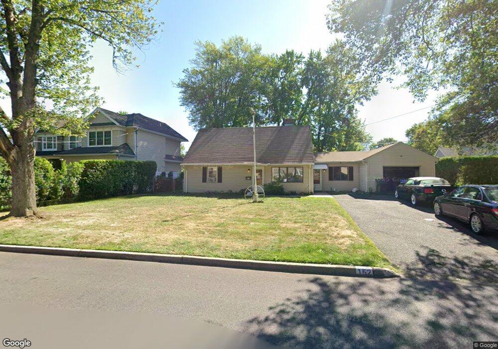 152 Meadow Ln, Paramus, NJ 07652 - photo 1