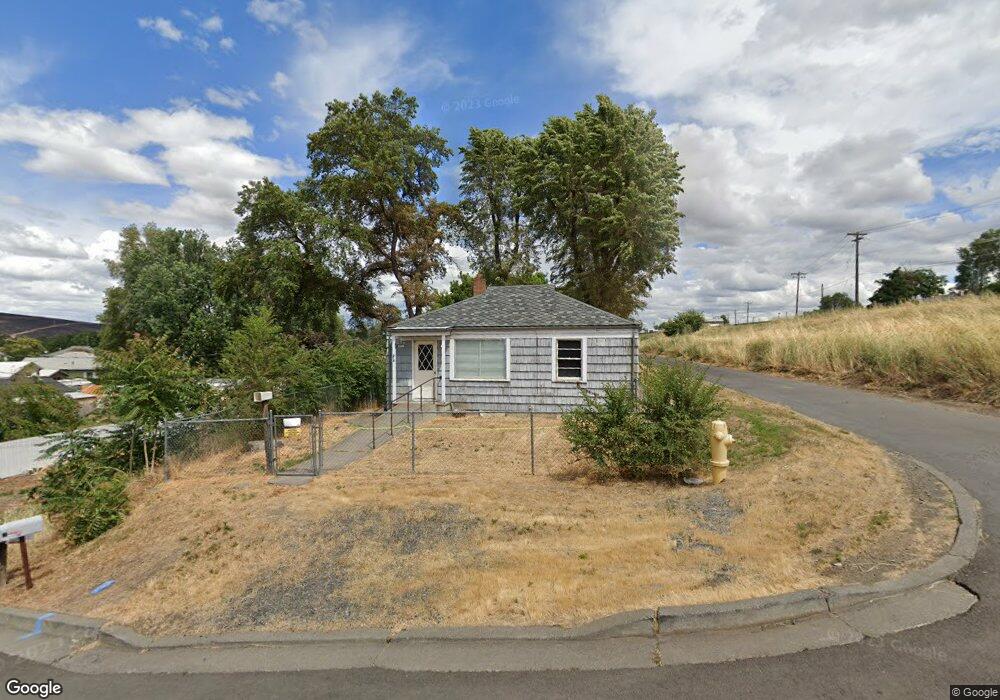 220 SE 19th Dr, Pendleton, OR 97801 - photo 1