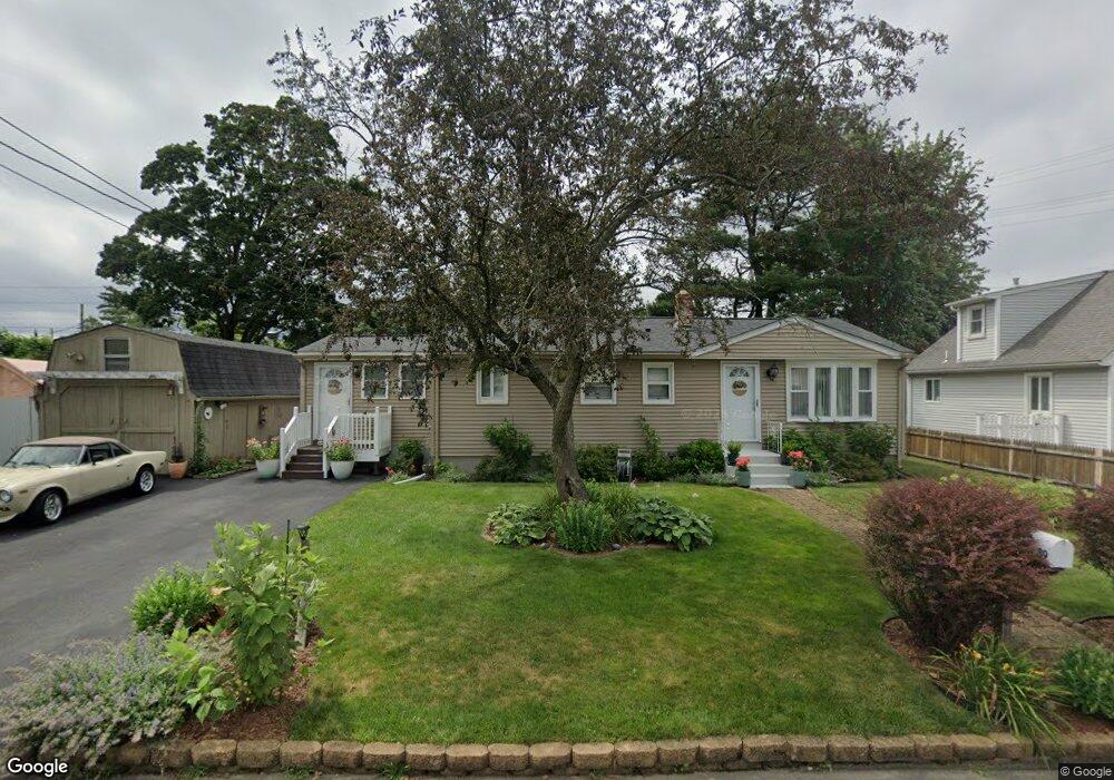 89 Michigan Ave, Warwick, RI 02888 - photo 1