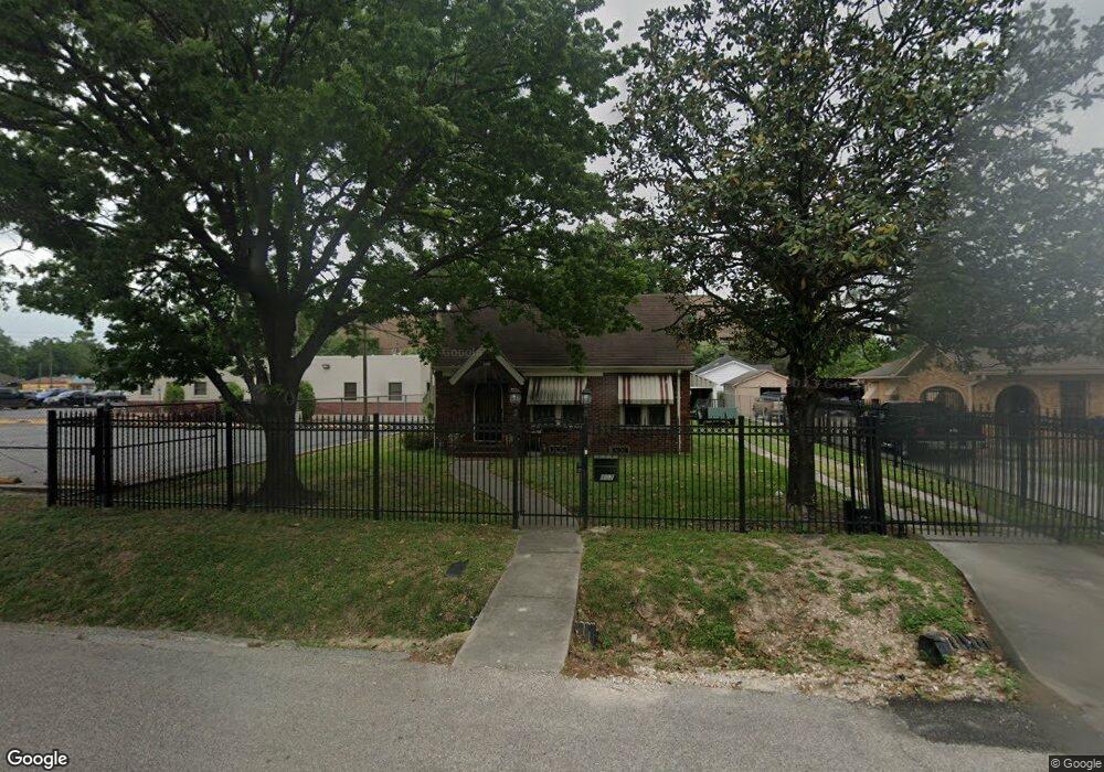 807 Reid St, Houston, TX 77022 - photo 1