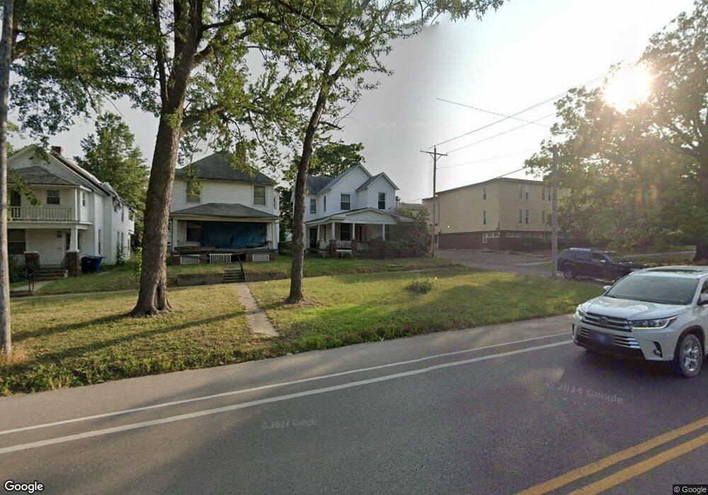 611 SW 8th Ave, Topeka, KS 66603 - photo 1