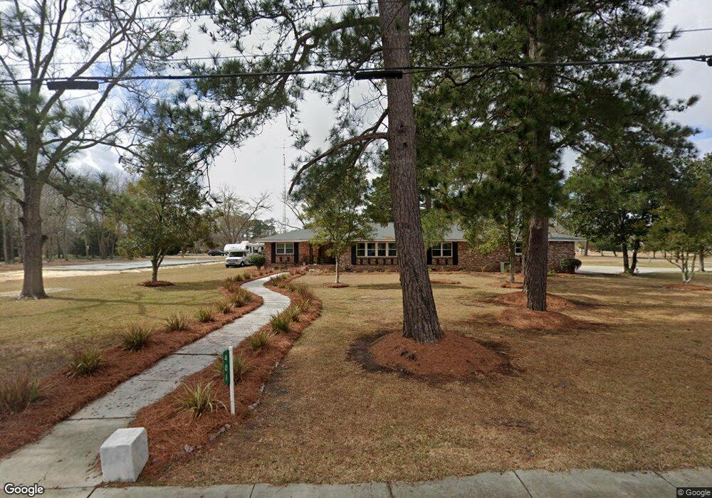 401 Hendrix St, Claxton, GA 30417 - photo 1