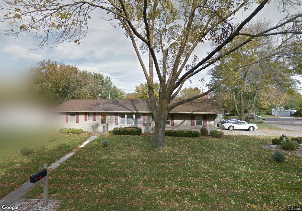 1009 Elmhill Dr, Albert Lea, MN 56007 - photo 1